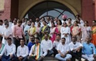 ग्रामसभा कलेक्टर दारी आंदोलन!सर्व राजकीय पक्ष सहभागी!